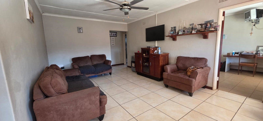 3 Bedroom Property for Sale in Sandbaai Western Cape